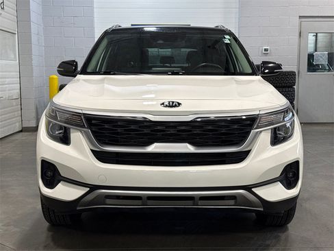 Used 2021 Kia Seltos S image 2