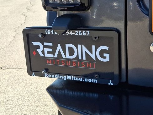 Used 2018 Jeep Wrangler Unlimited Sport S image 29