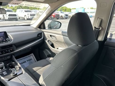 Certified 2025 Nissan Rogue S AWD/4WD image 11