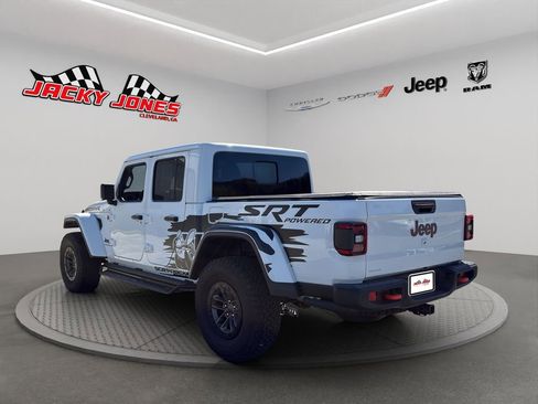 Used 2024 Jeep Gladiator Mojave image 6