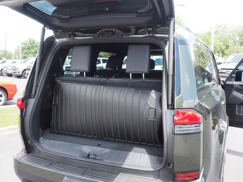 Used 2025 Lexus GX 550 w/ Cold Area Package AWD/4WD image 19