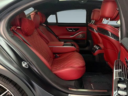 Used 2023 Mercedes-Benz S 580 4MATIC Sedan image 24