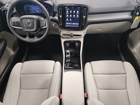 New 2026 Volvo XC40 B5 Ultra w/ Climate Package image 13