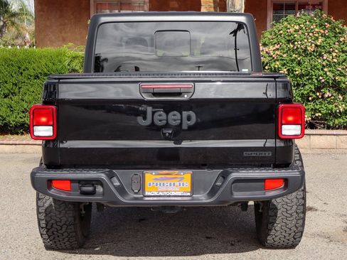 Used 2020 Jeep Gladiator Sport w/ Quick Order Package 24S image 7