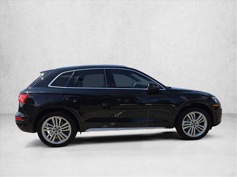 Used 2019 Audi Q5 2.0T Premium Plus w/ Premium Plus Package AWD/4WD image 4
