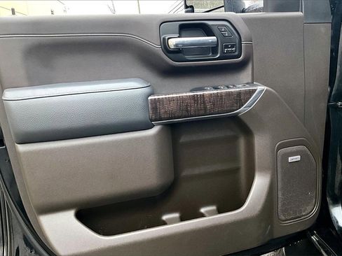 Used 2023 GMC Sierra 3500 Denali w/ Denali Ultimate Package image 14