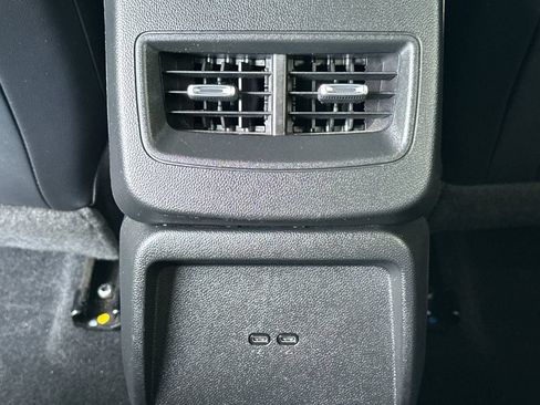 Certified 2024 Chevrolet Equinox EV LT w/ LPO, Trailering Package AWD/4WD image 15