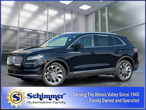 Used 2022 Lincoln Nautilus Reserve image 1