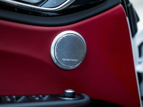 Used 2017 Alfa Romeo Giulia Quadrifoglio image 39