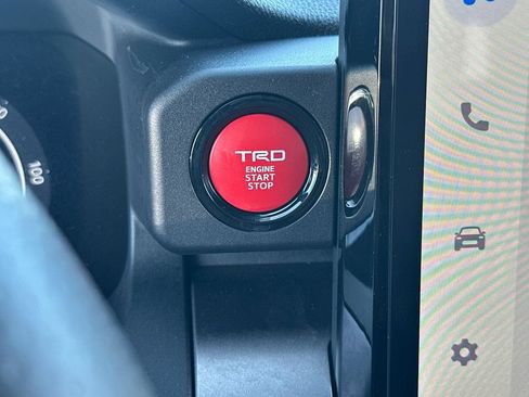 Certified 2025 Toyota 4Runner TRD Off-Road Premium w/ Tow Technology Package AWD/4WD image 23