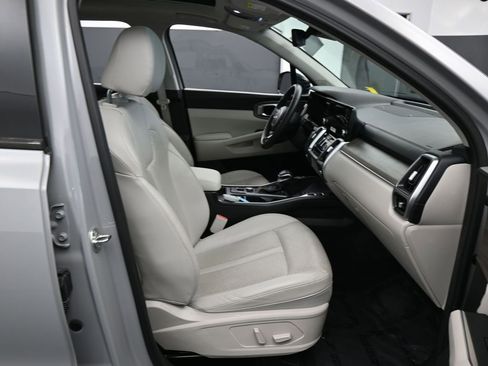 Used 2023 Kia Sorento X-Line EX image 44