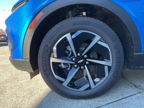 New 2026 Chevrolet Equinox EV LT image 28