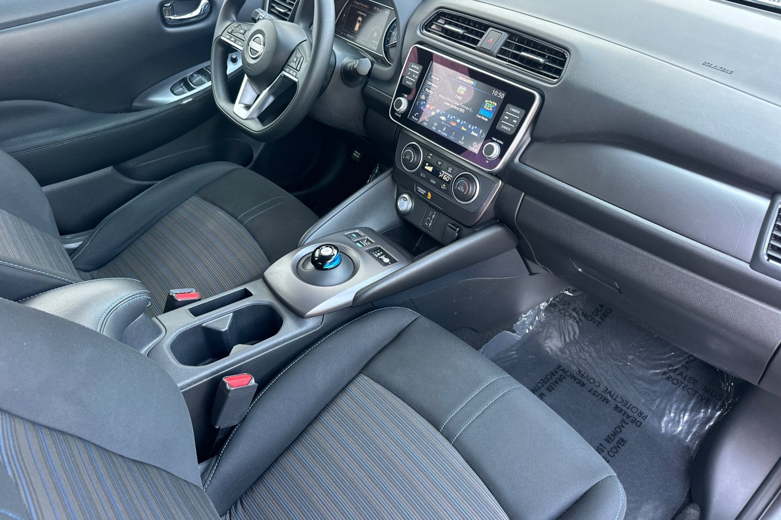 Certified 2025 Nissan Leaf S FWD image 18