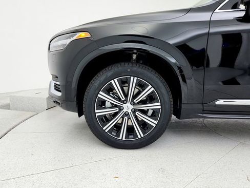 New 2025 Volvo XC90 B6 Plus w/ Protection Package Premier image 31