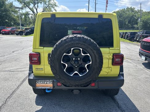 Certified 2023 Jeep Wrangler Unlimited Rubicon 4xe w/ Cold Weather Group AWD/4WD image 8