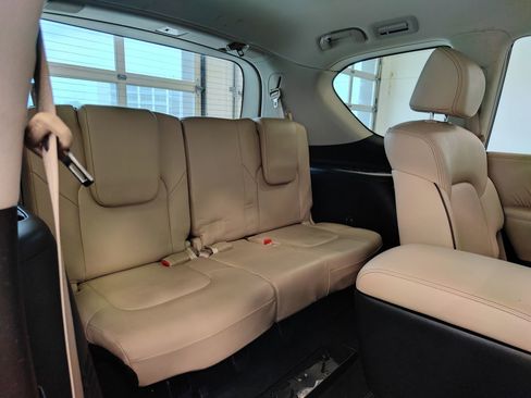 Used 2024 Nissan Armada SL w/ Captain's Chairs Package AWD/4WD image 19