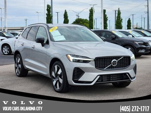 Certified 2025 Volvo XC60 T8 Plus w/ Protection Package Premier image 2