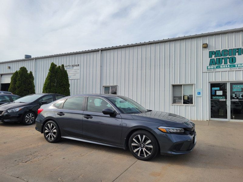 Used 2023 Honda Civic EX image 9
