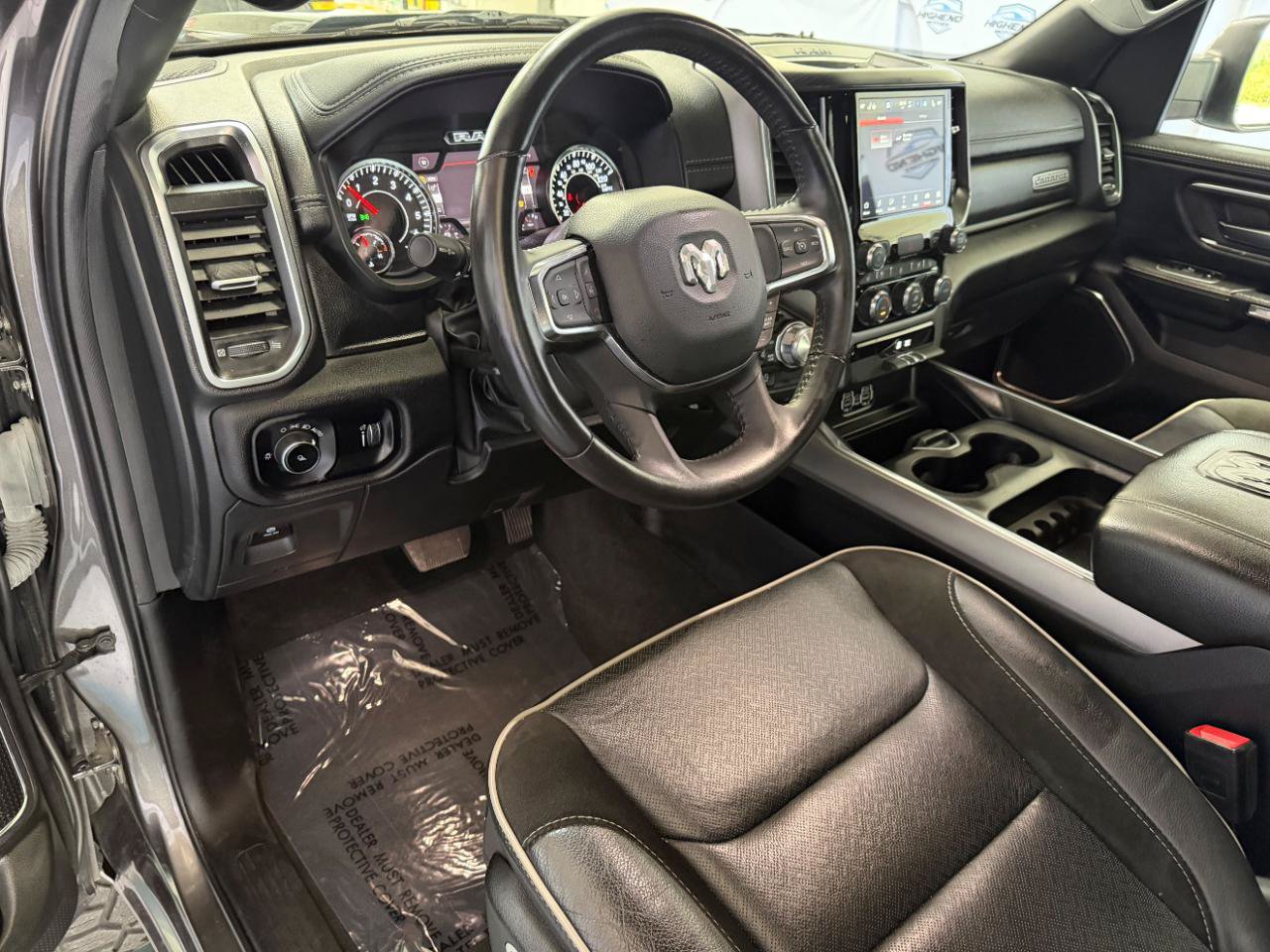 Used 2024 RAM 1500 Laramie AWD/4WD image 14