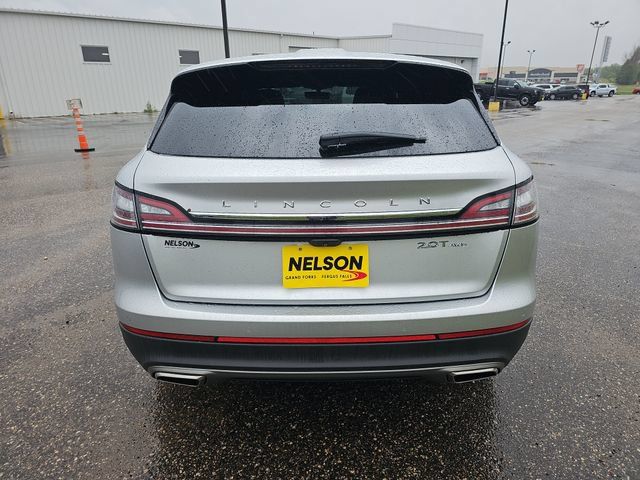 Used 2019 Lincoln Nautilus Reserve AWD/4WD image 4