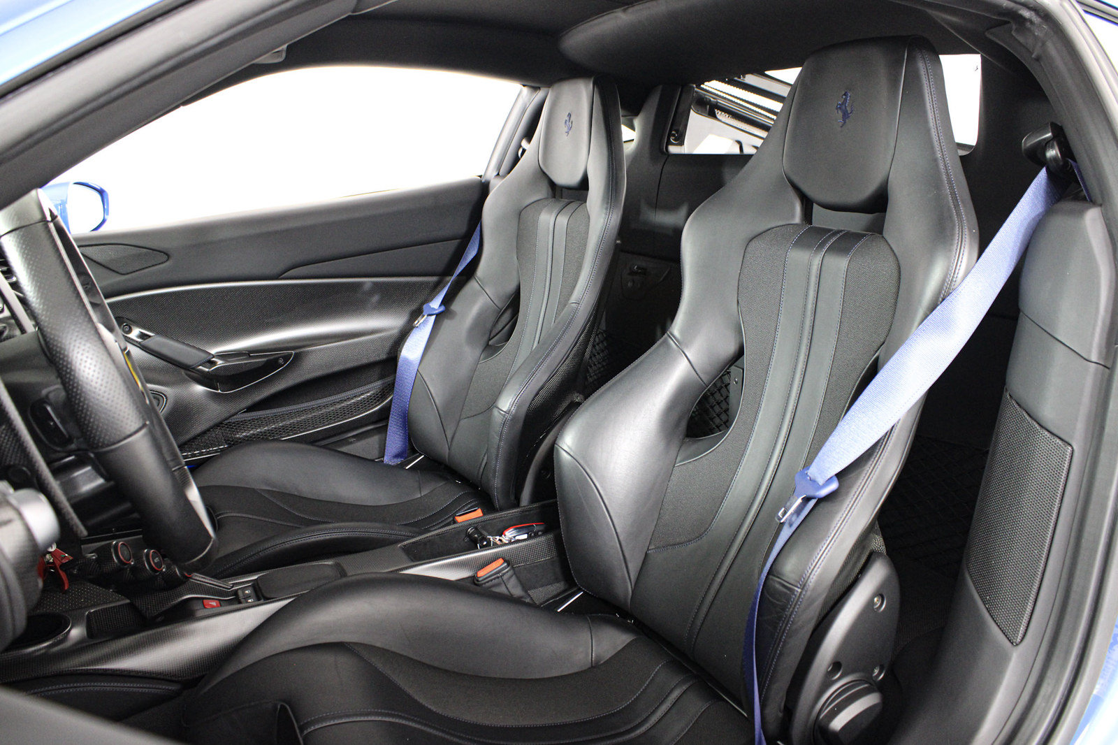 Used 2020 Ferrari 488 Pista Coupe RWD image 31