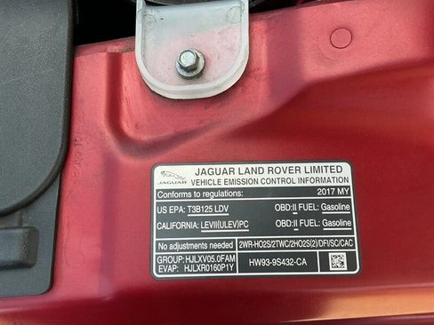 Used 2017 Jaguar F-TYPE R image 37