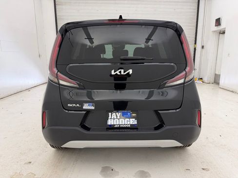 Used 2023 Kia Soul LX w/ Option Group 015 image 12