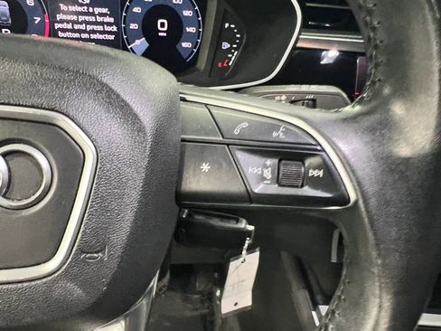 Used 2020 Audi Q3 2.0T Premium AWD/4WD image 18