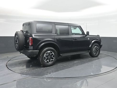 New 2025 Ford Bronco Outer Banks image 5