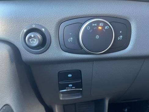 New 2026 Ford Transit 250 148 Medium Roof image 19