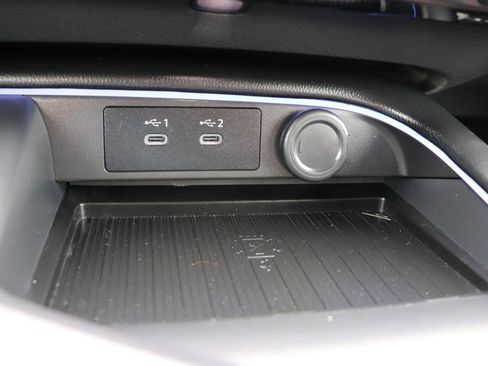 Used 2026 Nissan Sentra SR w/ Floor Mat Package FWD image 33