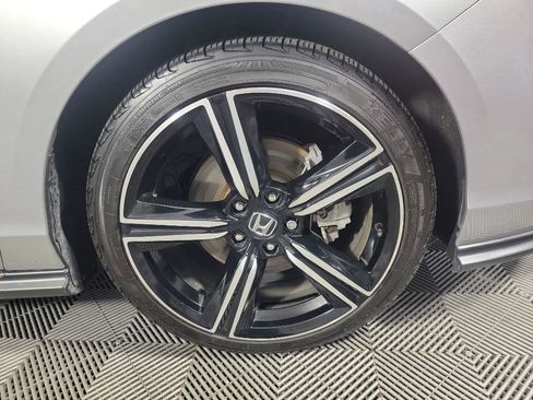 Used 2024 Honda Accord Sport image 3