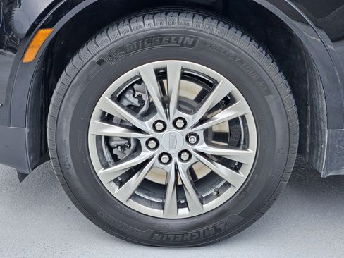 Used 2023 Cadillac XT5 Premium Luxury image 13