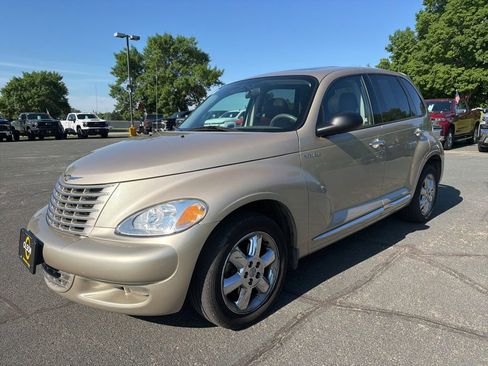 Used 2005 Chrysler PT Cruiser Limited FWD image 1