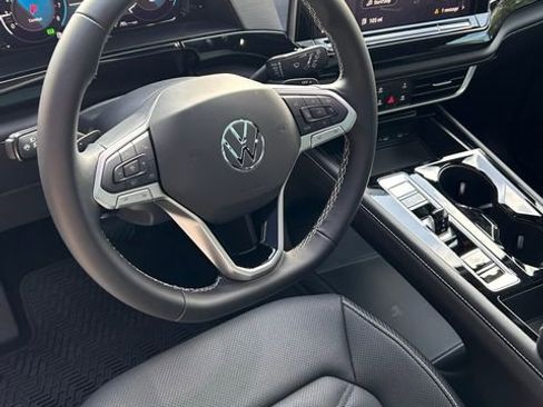 New 2026 Volkswagen Atlas Cross Sport SE image 8