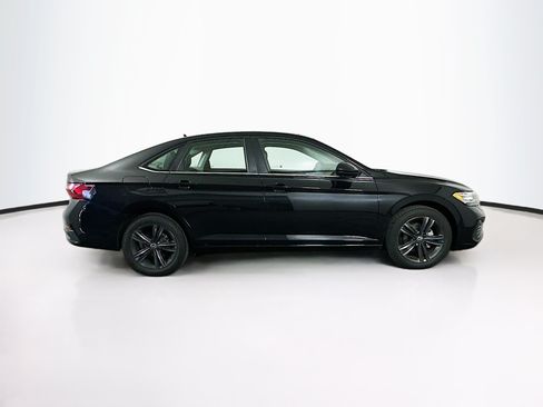 Used 2024 Volkswagen Jetta SE w/ Panoramic Sunroof Package FWD image 10