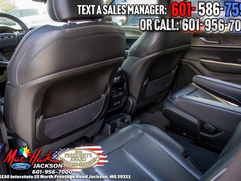 Used 2023 Jeep Grand Cherokee L Limited RWD image 11