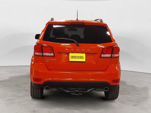 Used 2019 Dodge Journey SE w/ Blacktop Package AWD/4WD image 4