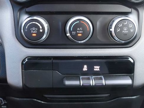 Used 2022 RAM 1500 Big Horn AWD/4WD image 24
