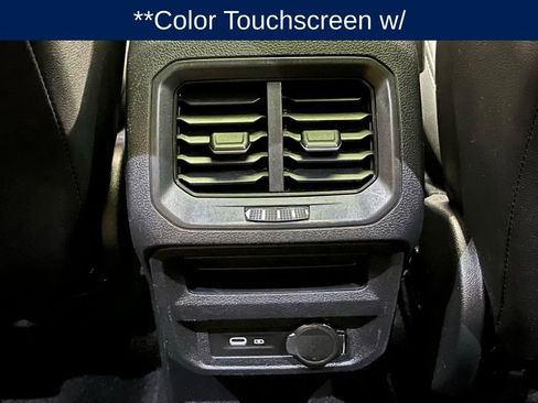 Used 2024 Volkswagen Tiguan SE w/ Panoramic Sunroof Package AWD/4WD image 11