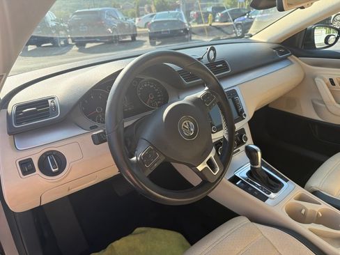Used 2012 Volkswagen CC Sport FWD image 17