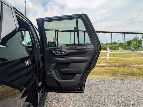 Used 2022 Chevrolet Tahoe Z71 AWD/4WD image 12