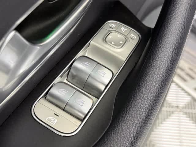 Used 2021 Mercedes-Benz GLE 350 4MATIC image 24