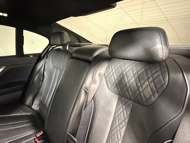 Used 2018 BMW 750i RWD image 22