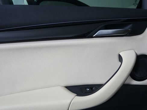 Certified 2022 BMW X1 xDrive28i w/ Premium Package image 13