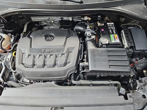 Used 2019 Volkswagen Tiguan SE AWD/4WD image 13