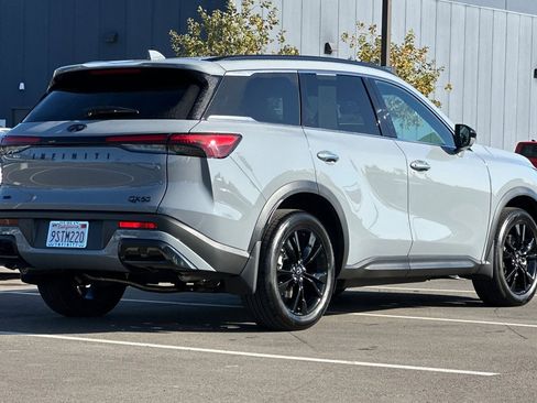 Certified 2025 INFINITI QX60 Luxe w/ Black Edition image 4
