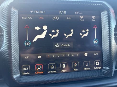 Used 2021 Jeep Wrangler Unlimited Sahara w/ Cold Weather Group AWD/4WD image 24