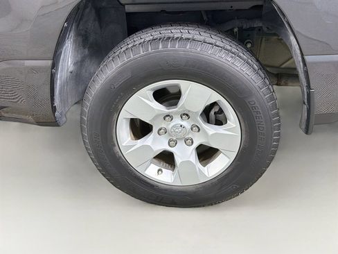 Used 2020 RAM 1500 Lone Star RWD image 30