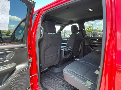Used 2025 RAM 1500 Big Horn AWD/4WD image 40